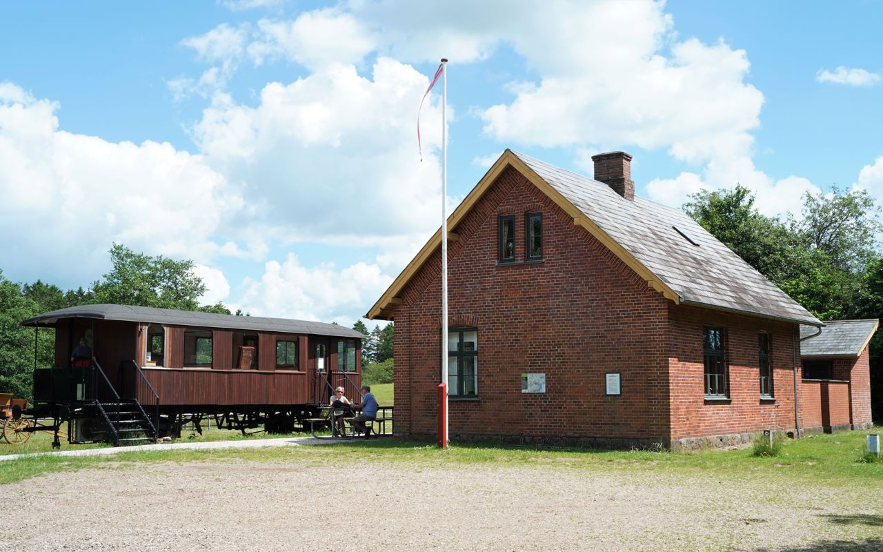 Bindeballe Station