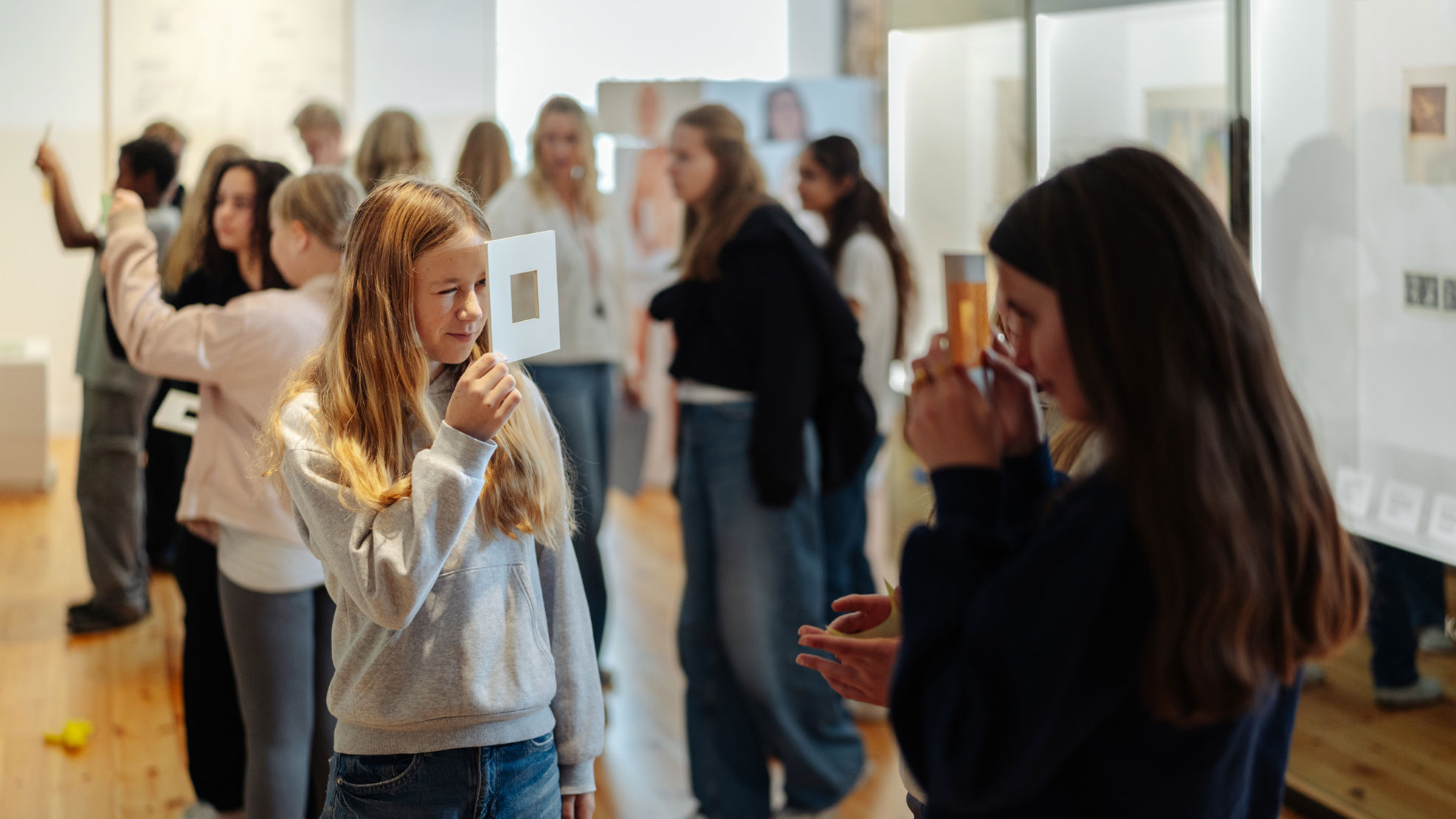 Skolebørn på museet